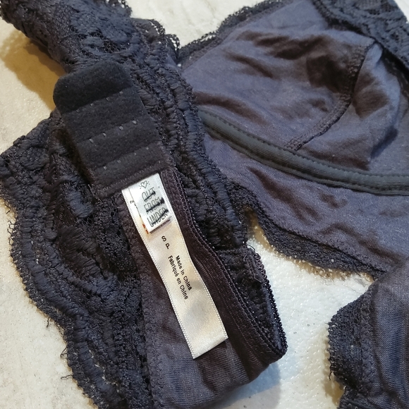 Urban Outfitters Lace Halter Bra NWOT - SMALL - Picture 12 of 13